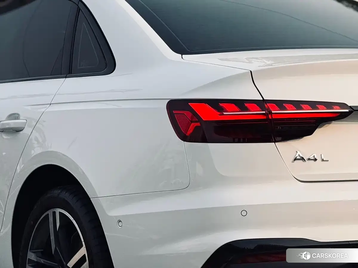 Audi A4L id 4559606 из Китая 17