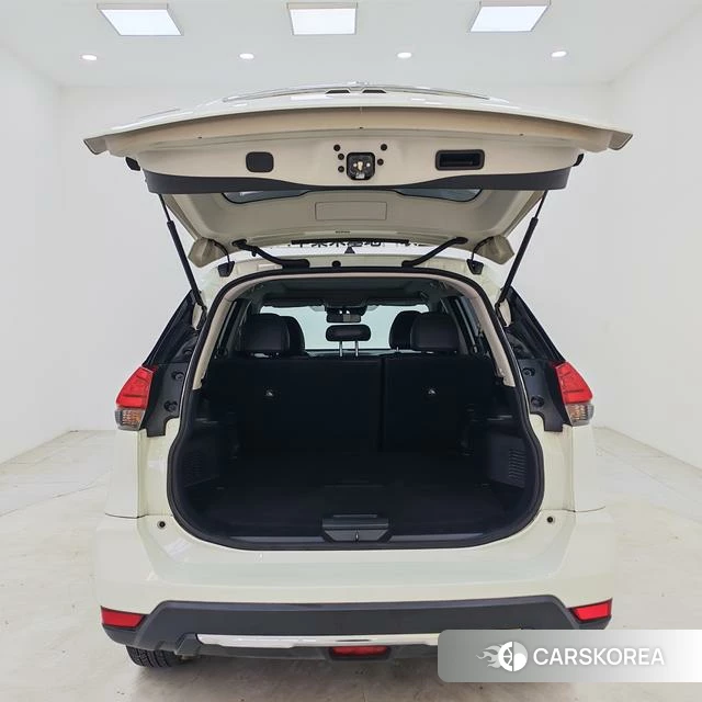 Nissan Qijun id 4214553 из Китая 16