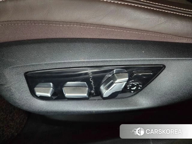 BMW 5 Series (G30) id 4305086 из Кореи 18