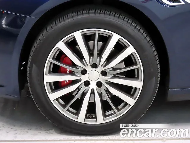 Maserati Quattroporte id 2785689 из Кореи 18