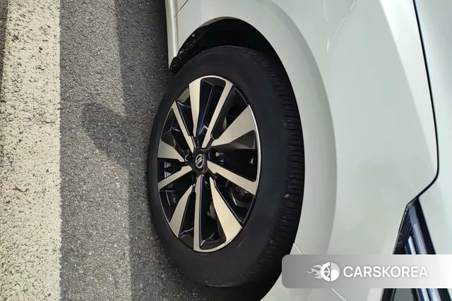 Nissan Xuan Yi id 4240689 из Китая 15