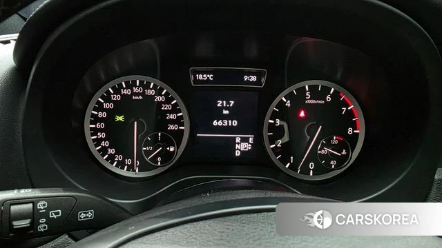 Infiniti Q30 id 4530438 из Кореи 31