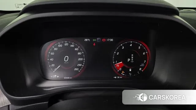 Volvo XC40 id 3012666 из Кореи 18