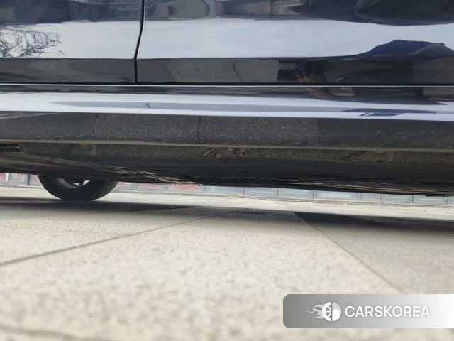 BMW 5 series PHEV id 4333418 из Китая 27
