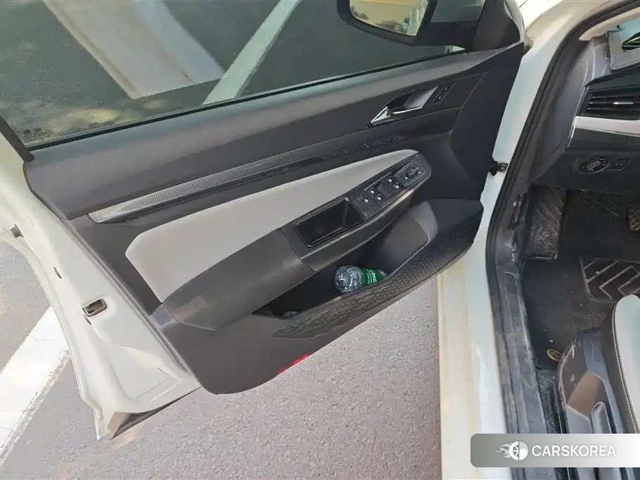 Volkswagen Bora id 4545729 из Китая 14