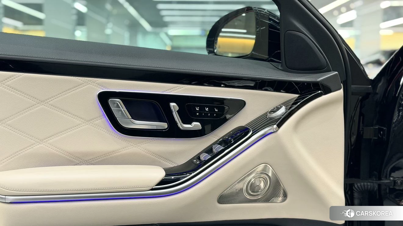 Mercedes-Benz Maybach S-class id 4441251 из Китая 25