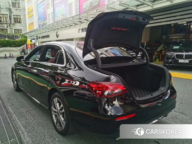Mercedes-Benz E-class id 4314661 из Китая 19