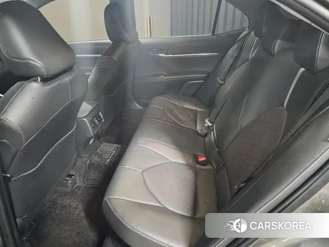 Toyota Camry (XV70) id 3610511 из Кореи 18