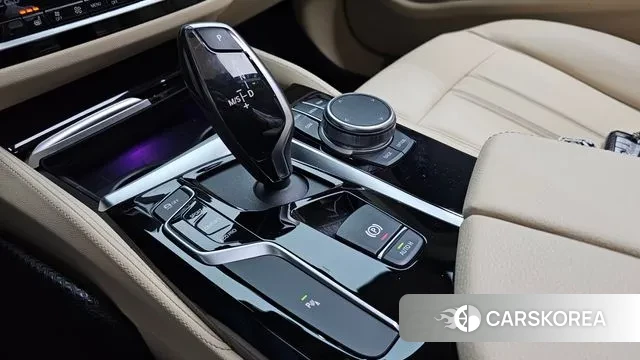 BMW 5 Series (G30) id 3356524 из Кореи 18