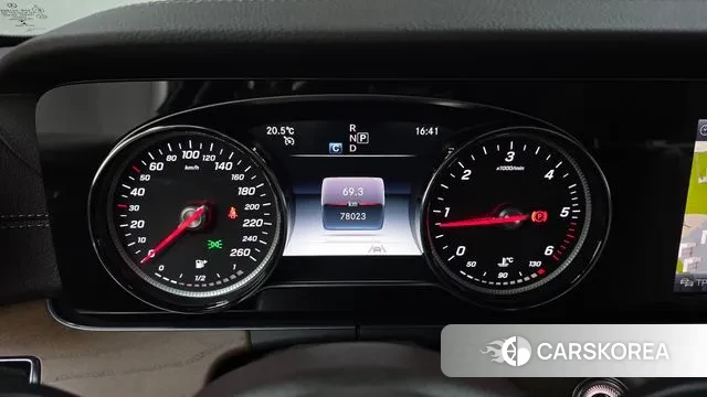 Mercedes-Benz E-Class W213 id 3567772 из Кореи 18