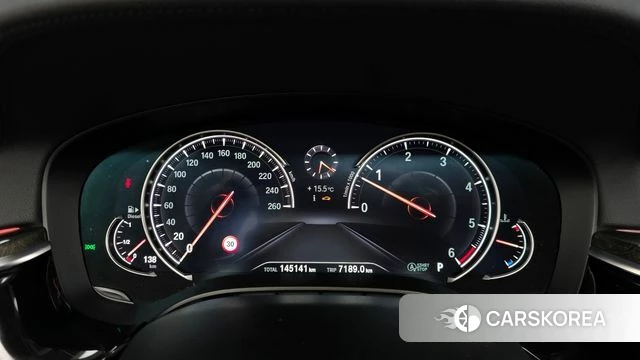 BMW 5 Series (G30) id 3834639 из Кореи 18