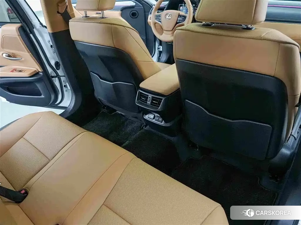 Lexus ES id 4583663 из Китая 12