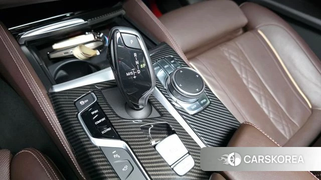 BMW 5 Series (G30) id 4667477 из Кореи 29