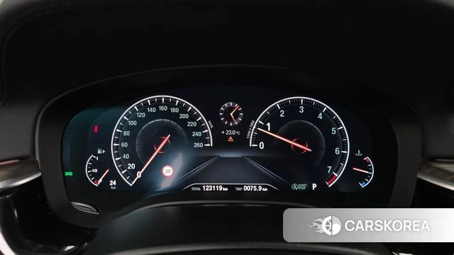 BMW 5 Series (G30) id 4794511 из Кореи 18