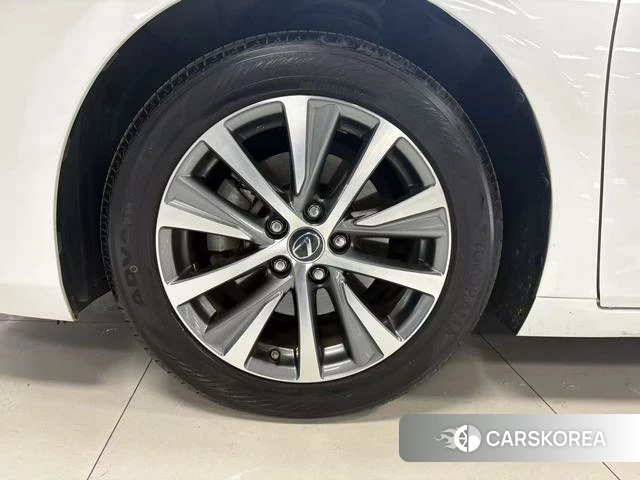 Lexus ES id 4276674 из Китая 32