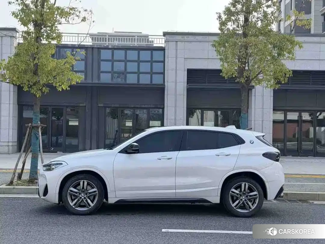 BMW X2 id 4622398 из Китая 8