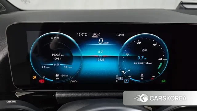 Mercedes-Benz GLA - Class H247 id 3498579 из Кореи 18