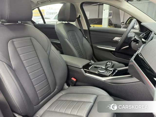 BMW 3 series id 4208519 из Китая 17