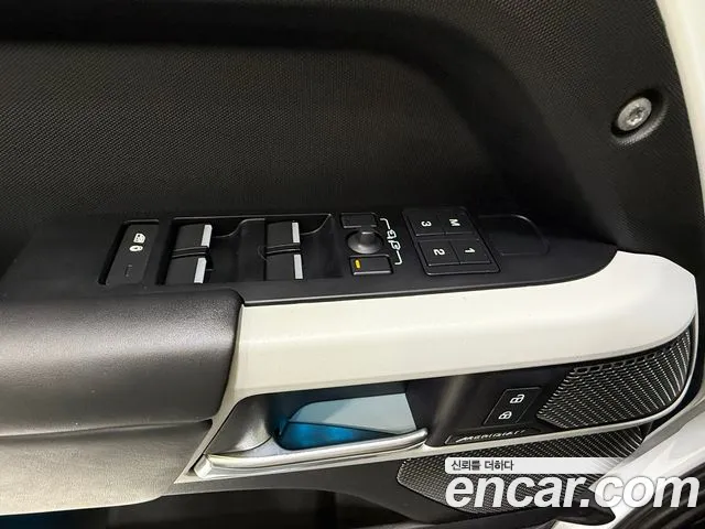 Land Rover Defender (L663) id 2816615 из Кореи 18