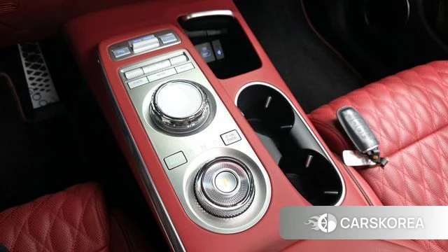 Genesis GV70 id 3902803 из Кореи 17