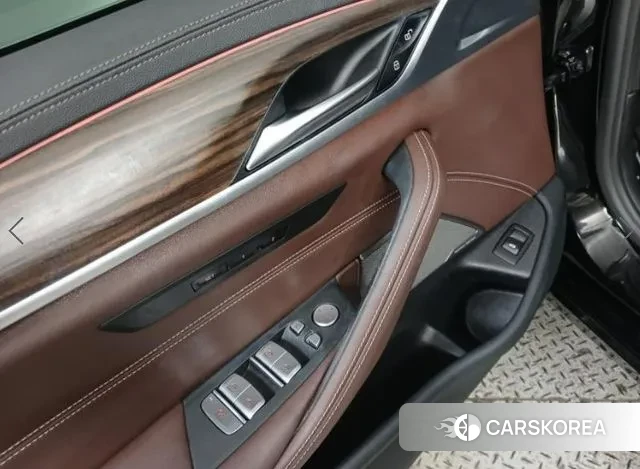 BMW 5 Series (G30) id 3438853 из Кореи 18