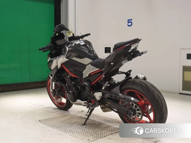 Kawasaki Z900 id 4380145 из Японии 8