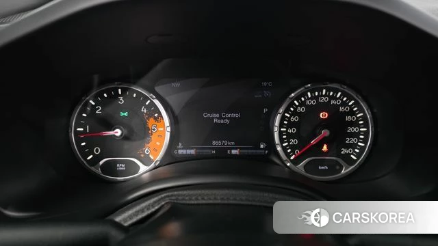 Jeep Renegade id 4295032 из Кореи 28