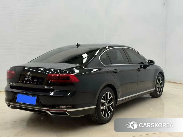 Volkswagen Magotan id 4263834 из Китая 8