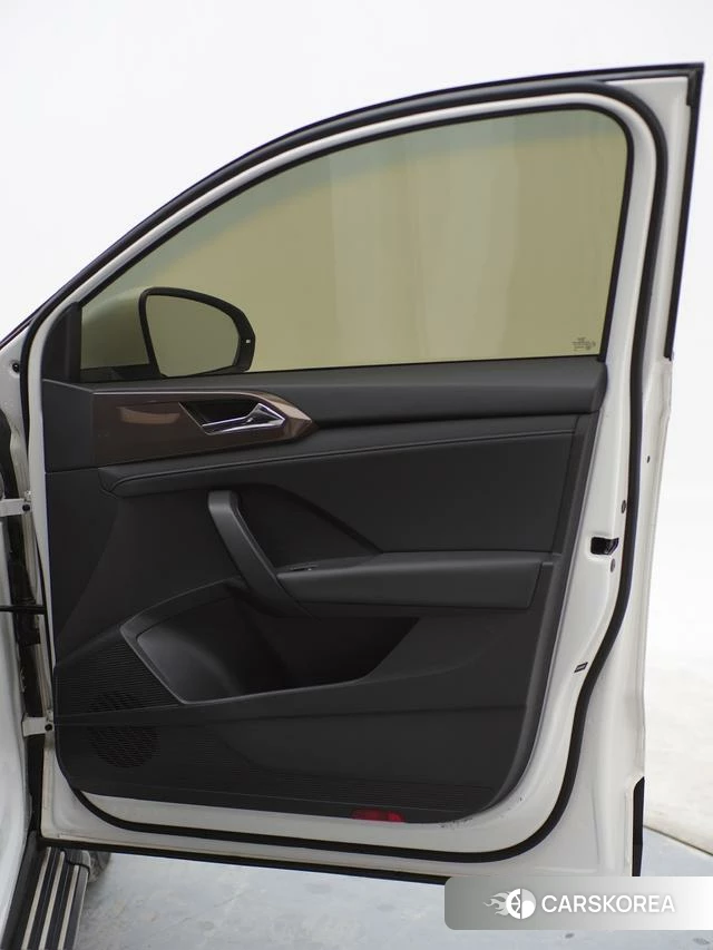 Volkswagen Tuyue id 4299773 из Китая 28