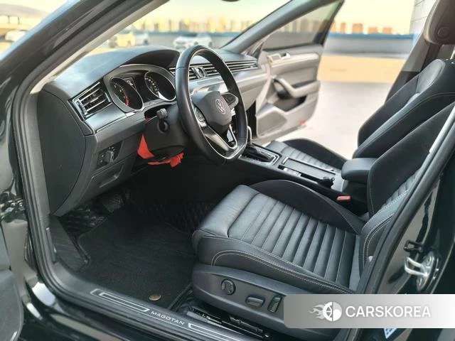 Volkswagen Magotan id 4300000 из Китая 9