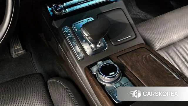 Genesis G90 id 3924759 из Кореи 18