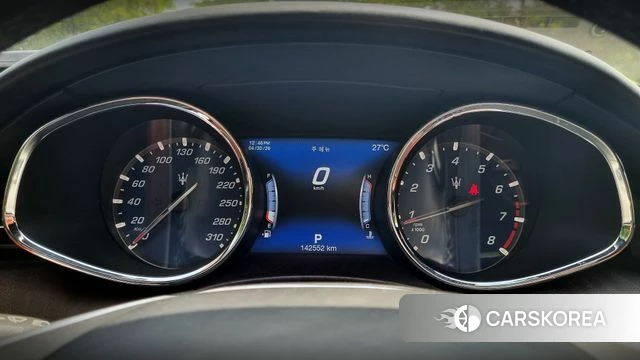 Maserati Quattroporte id 4251134 из Кореи 18