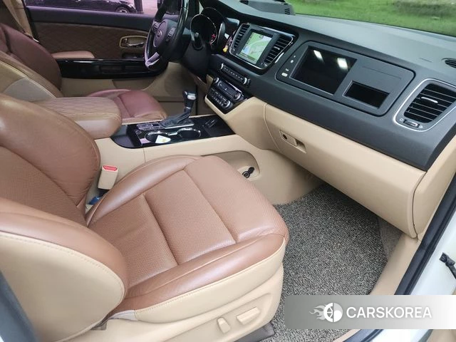 Kia The New Carnival id 4448000 из Кореи 18