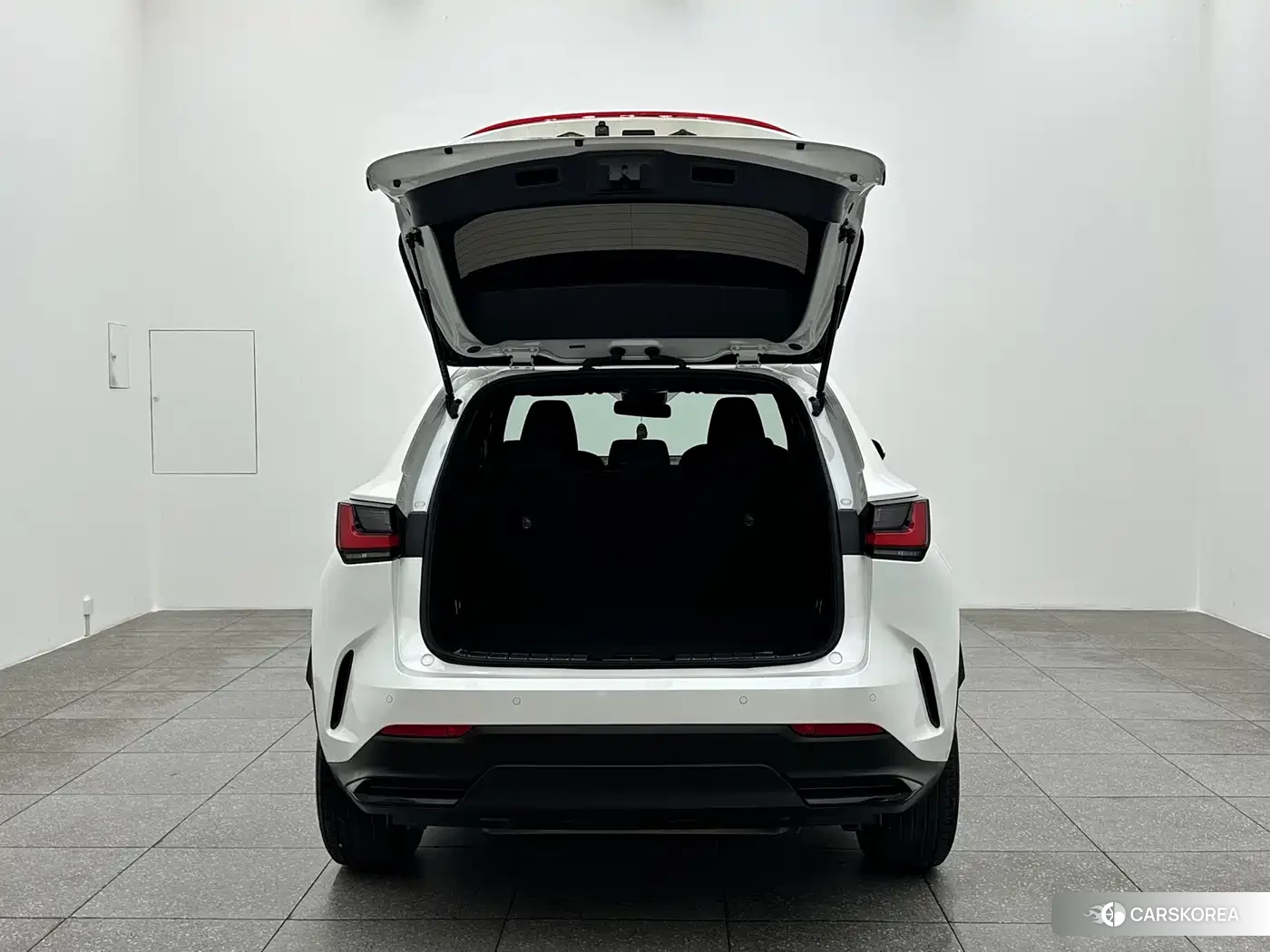 Lexus NX id 4669265 из Китая 17