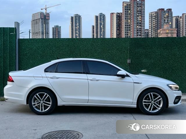 Volkswagen Lingdu id 4328673 из Китая 11