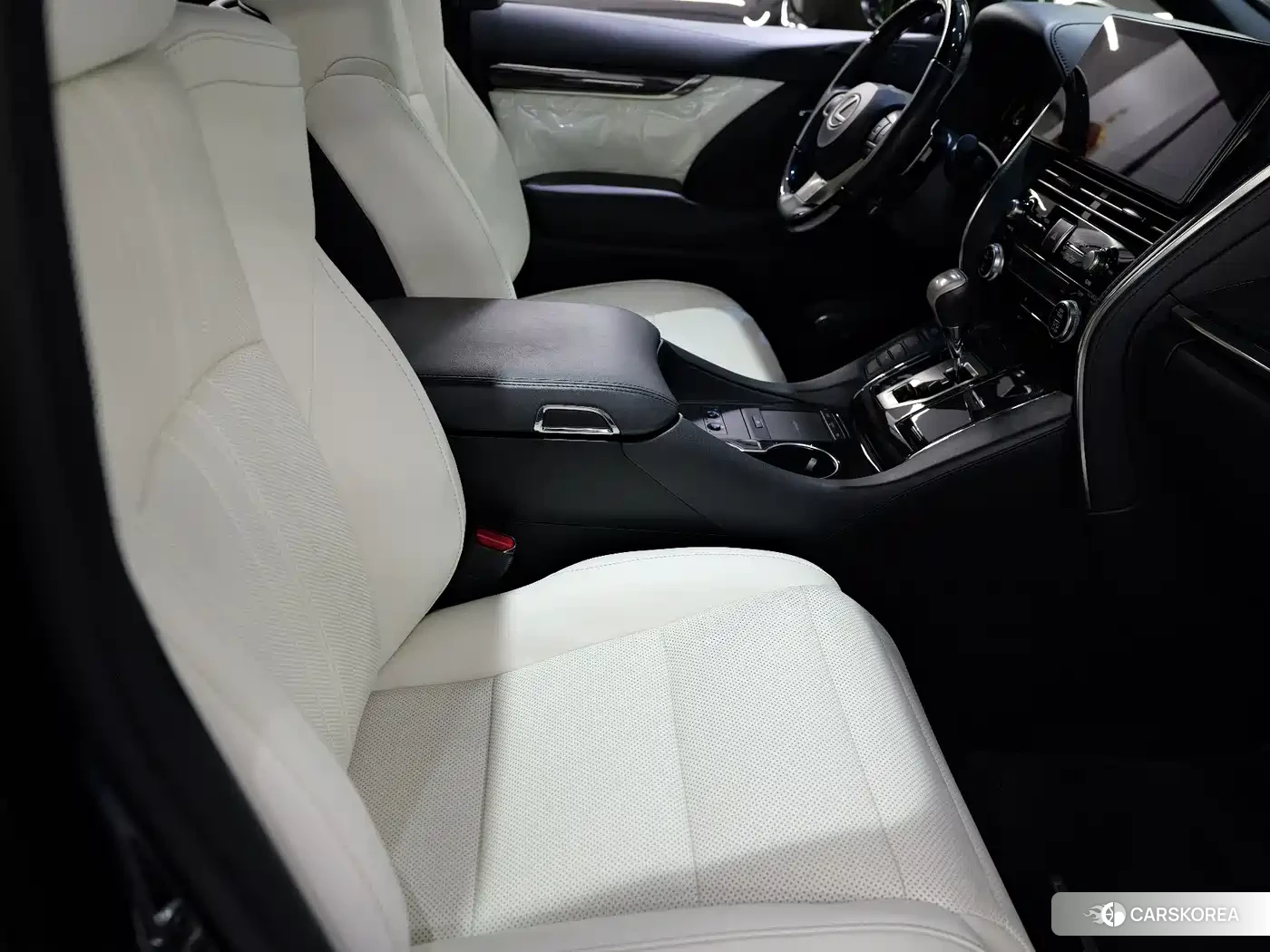 Lexus LM id 4649247 из Китая 9