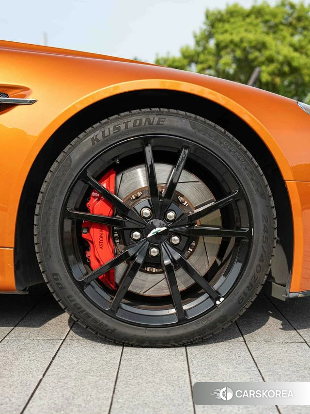 Aston Martin Vantage id 4211053 из Китая 19