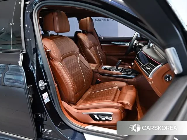 BMW 7 Series (G11) id 3407836 из Кореи 13