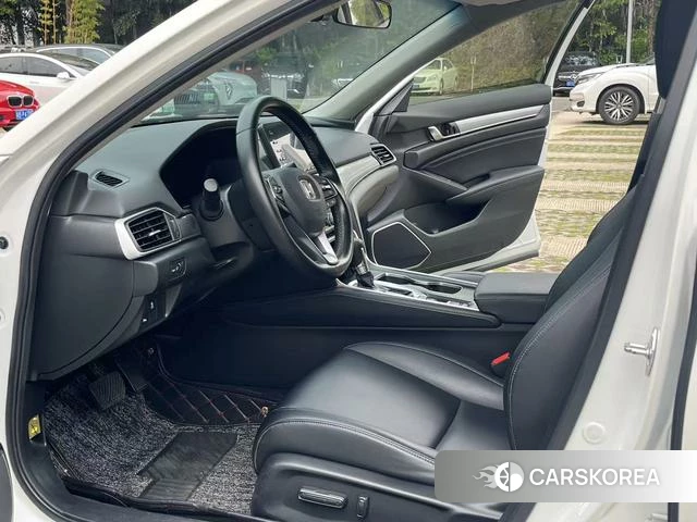 Honda Accord id 4314433 из Китая 16