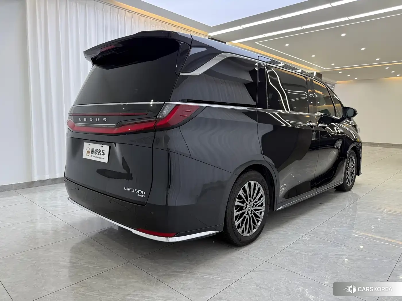 Lexus LM id 4601041 из Китая 14