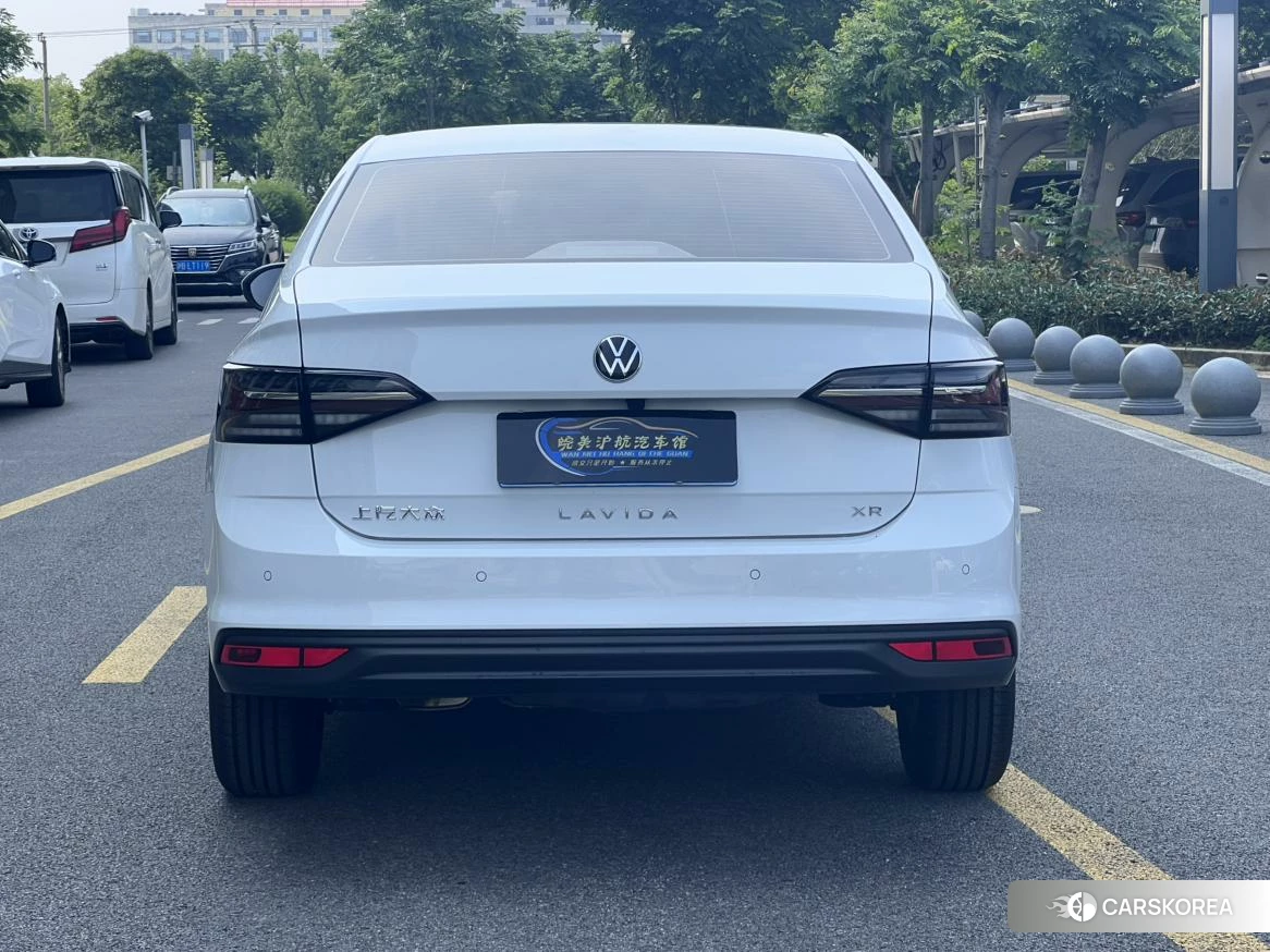 Volkswagen Lavida id 4512395 из Китая 12