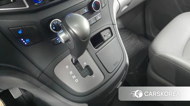Hyundai The New Grand Starex id 4642297 из Кореи 26