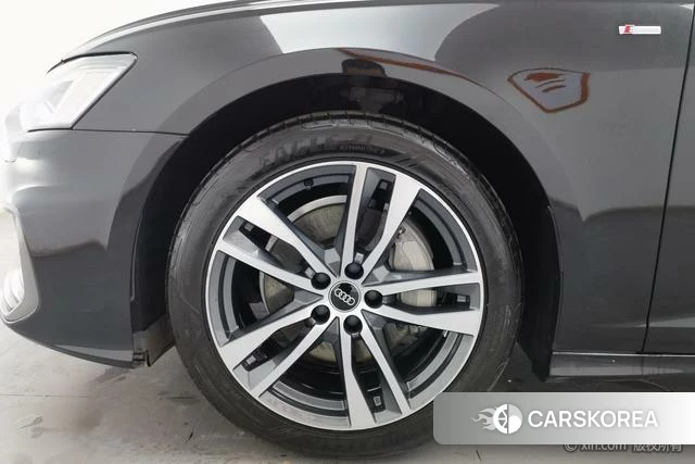 Audi A6L id 4210570 из Китая 22