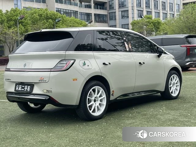 Baojun clouds id 4241517 из Китая 11