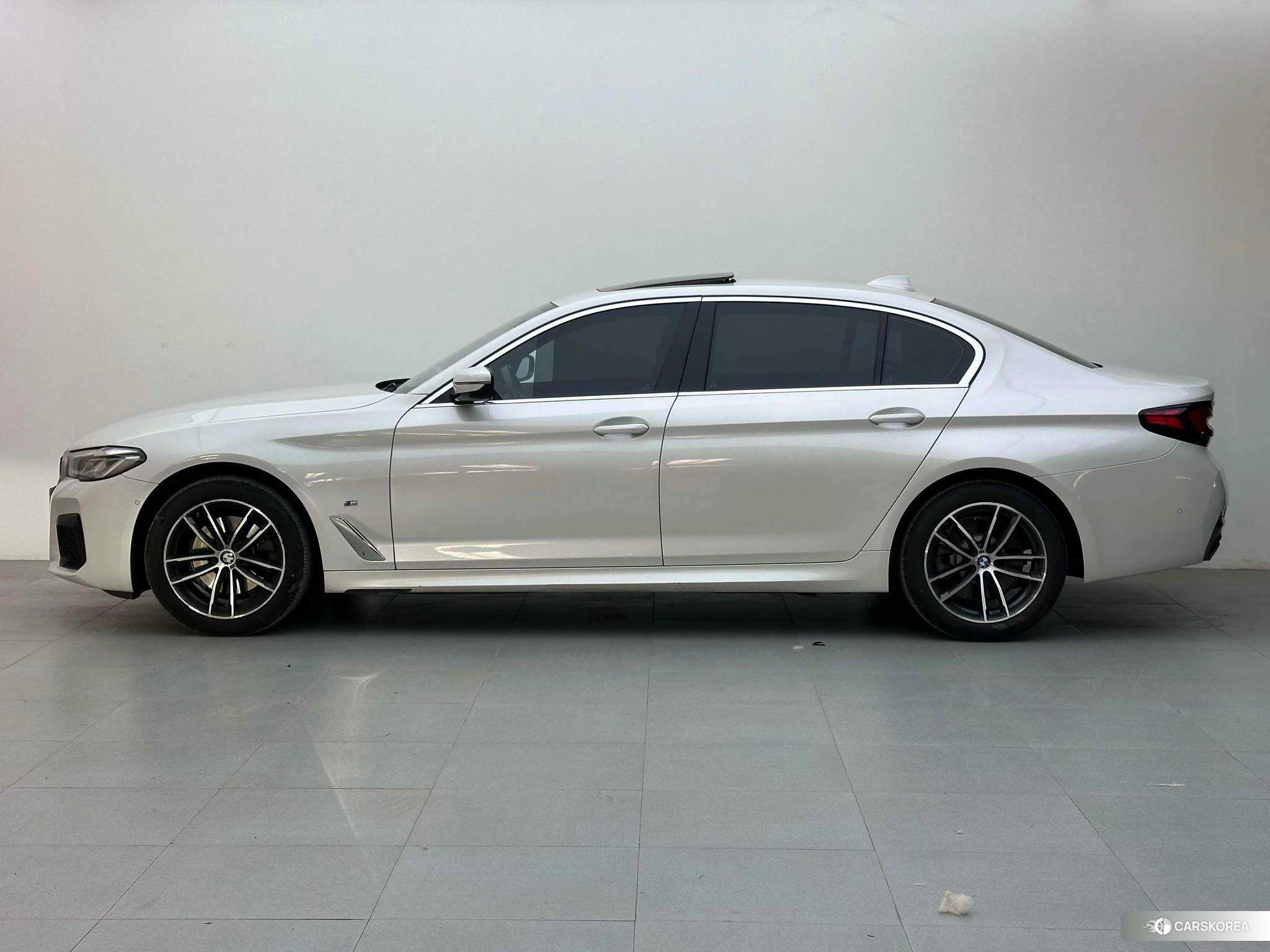 BMW 5 series id 4452225 из Китая 16