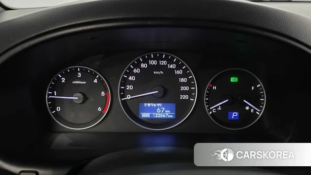 Hyundai The New Grand Starex id 4918692 из Кореи 18