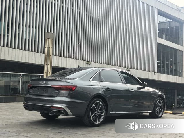 Audi A4L id 4290102 из Китая 23