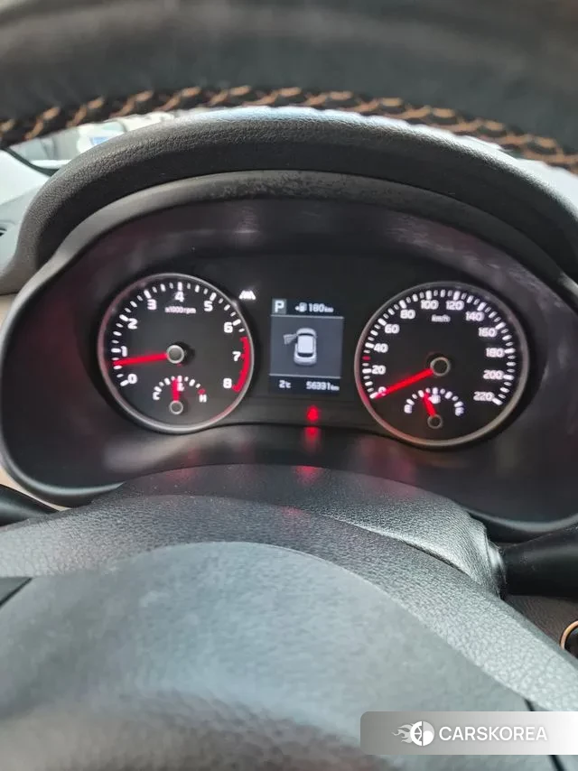 Kia Stonic id 3672875 из Кореи 14