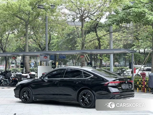 Honda Accord id 4300279 из Китая 9