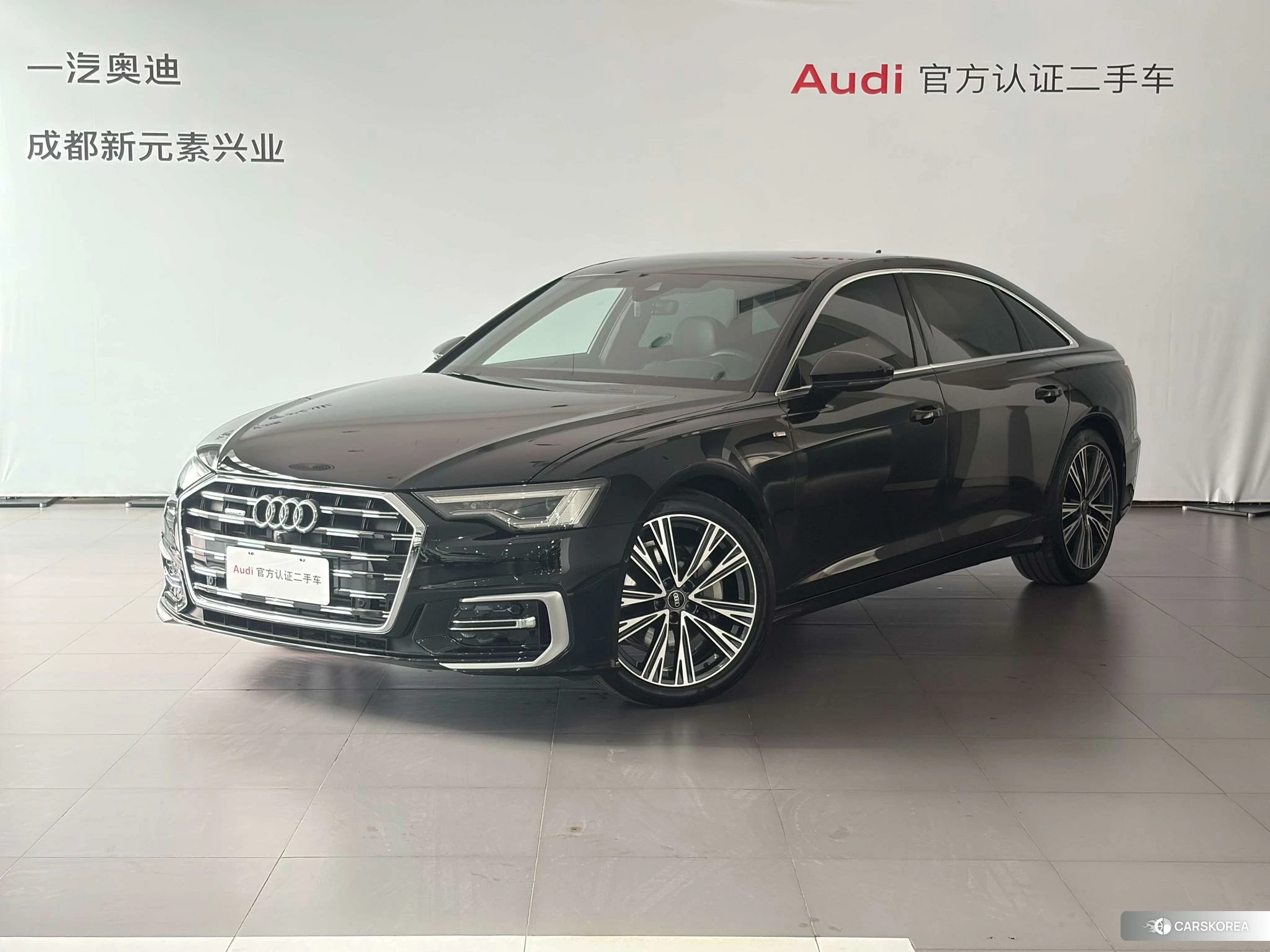 Audi A6L id 4440638 из Китая 15